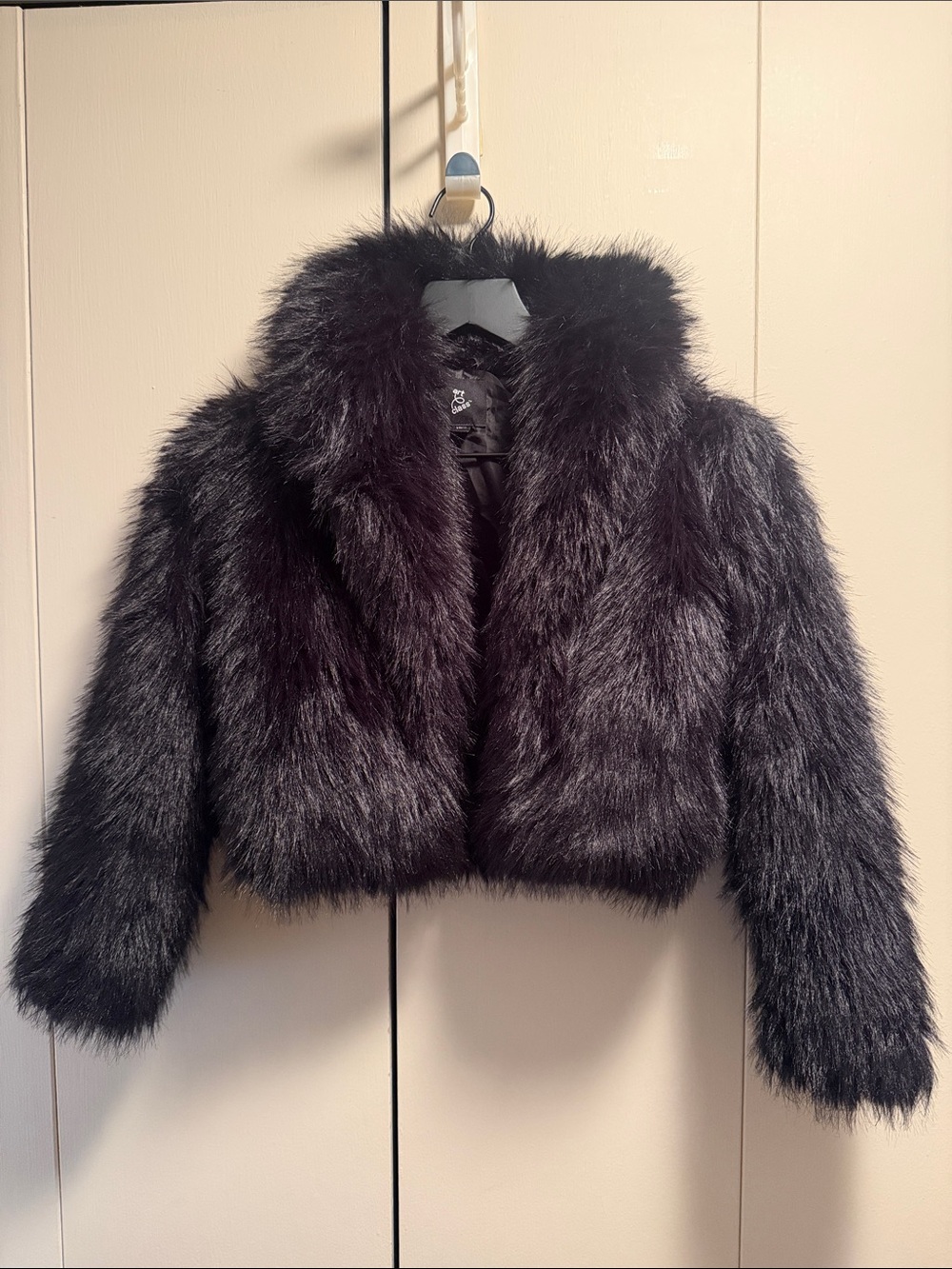 art class Black Faux Fur Cropped Jacket for Kids